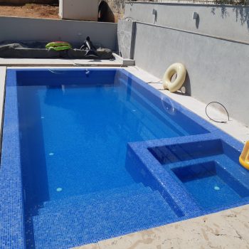 בריכות בטון